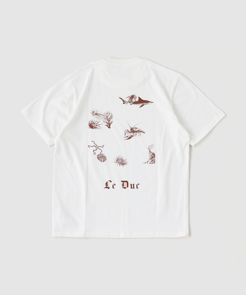 EDIFICE（エディフィス）の「GIFT SHOP (ギフトショップ)  Le Duc The White Tシャツ（Tシャツ/カットソー・メンズ・ホワイト・MEDIUM/LARGE）」の2枚目の写真