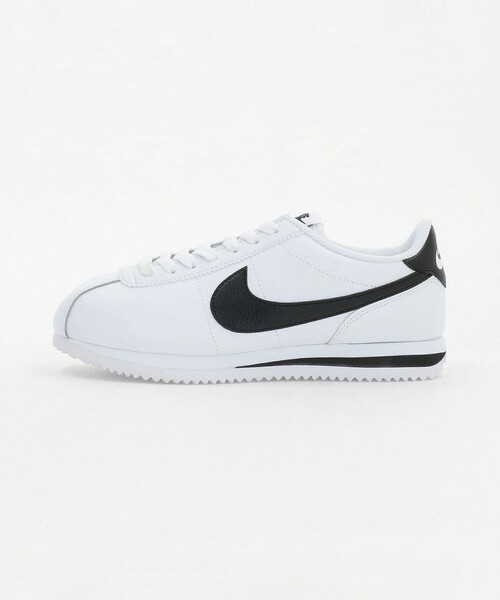 NIKE(ナイキ)の「<NIKE>CORTEZ スニーカー(スニーカー・レディース・ブラック/ホワイト・22.5cm/25cm/23.5cm/24.5cm/23cm/24cm/25.5cm)」の2枚目の写真
