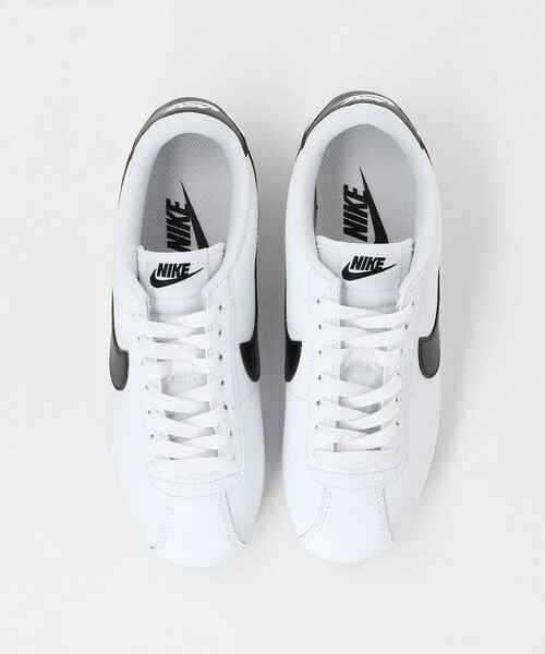 NIKE(ナイキ)の「<NIKE>CORTEZ スニーカー(スニーカー・レディース・ブラック/ホワイト・22.5cm/25cm/23.5cm/24.5cm/23cm/24cm/25.5cm)」の4枚目の写真