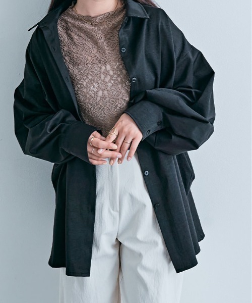 kirakiraShop(キラキラショップ)の「タック ブロード シャツ(シャツ/ブラウス・レディース・オフホワイト/ブルーグレー/ブラック・FREE)」の8枚目の写真