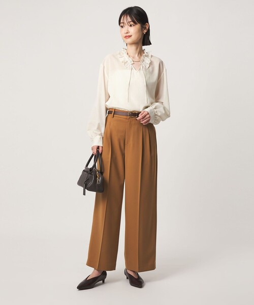 green label relaxing(グリーンレーベルリラクシング)の「シアー フリルネック ブラウス(シャツ/ブラウス・レディース・ネイビー/オフホワイト/ブラック・FREE)」の10枚目の写真