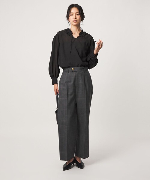 green label relaxing(グリーンレーベルリラクシング)の「シアー フリルネック ブラウス(シャツ/ブラウス・レディース・ネイビー/オフホワイト/ブラック・FREE)」の15枚目の写真