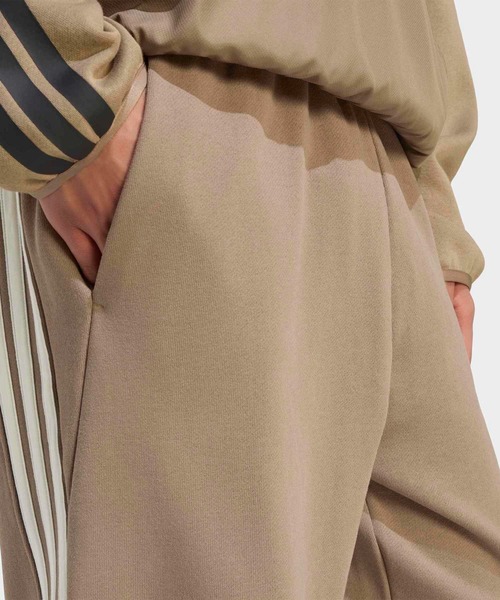adidas(アディダス)の「アディダス KIT スリーストライプス レギュラー カフパンツ / アディダス adidas(その他パンツ・メンズ・ベージュ・XX-LARGE/3XL/LARGE/MEDIUM/SMALL/X-LARGE/X-SMALL)」の4枚目の写真