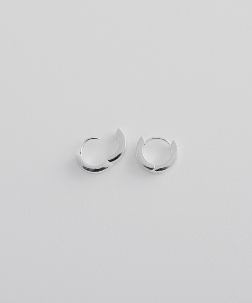 whoseA(フーシー)の「【silver925】Curve Hoop Pierce 10mm / カーブフープピアス10mm(ピアス(両耳用)・メンズ・シルバー/ゴールド・FREE)」の12枚目の写真