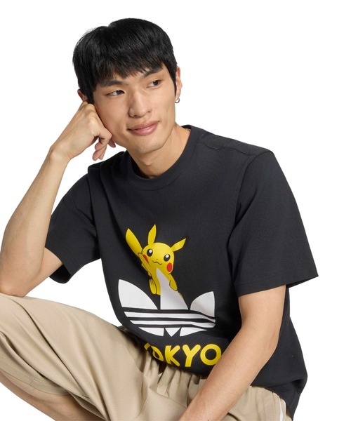 adidas(アディダス)の「adidas POKEMON TEE TOKYO3 / アディダス ポケモン T 東京3(Tシャツ/カットソー・メンズ・ブラック・XL/M/S/3XL/XXL)」の2枚目の写真
