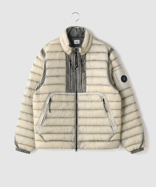 C.P. COMPANY（シーピーカンパニー）の「C.P.Company / シーピーカンパニー D.D. SHELL LENS DOWN JACKET（ダウンジャケット/コート・メンズ・グレー/シルバー・SMALL/MEDIUM/LARGE）」の2枚目の写真