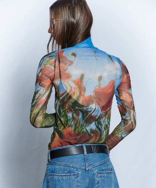 MAISON SPECIAL(メゾンスペシャル)の「【26WINTER PRE-ORDER】DISTORETED BLOOM Logo Sheer Top/DISTORETED BLOOMロゴシアートップ(Tシャツ/カットソー・レディース・ピンク/イエロー/ブルー・FREE)」の10枚目の写真