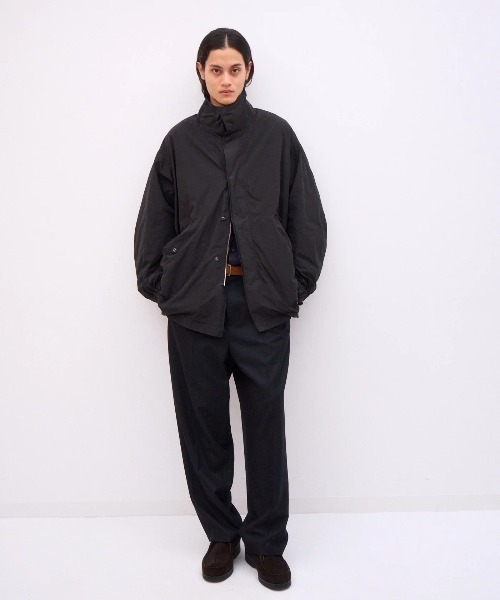 ATON（エイトン）の「【ATON】AIR WEATHER SHORT MODS COAT（モッズコート・メンズ・ブラック/キャメル・6/4/2）」の5枚目の写真
