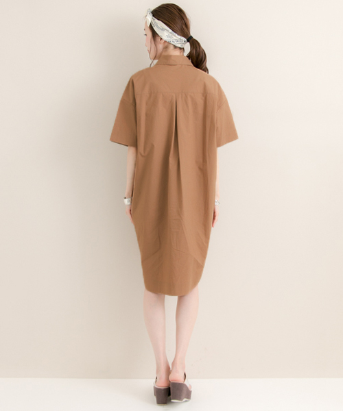 URBAN RESEARCH（アーバンリサーチ）の「UR ポケット付オーバーシャツワンピース（ワンピース・レディース・ブラック/モカ・FREE）」の17枚目の写真