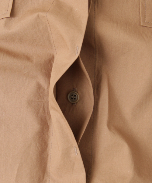 URBAN RESEARCH（アーバンリサーチ）の「UR ポケット付オーバーシャツワンピース（ワンピース・レディース・ブラック/モカ・FREE）」の4枚目の写真