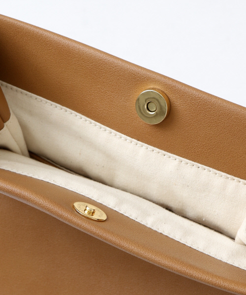 collex(コレックス)の「【NEI】タックフェイクレザートート(トートバッグ・レディース・ブラック/ベージュ・FREE)」の5枚目の写真