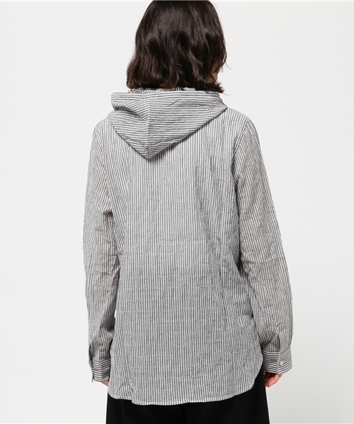 IEDIT（イディット）の「【UVカット８０％以上】ＩＥＤＩＴ　ＬＡＢＯ　さらりＵＶ対策！くしゅっとやわらか素材のシャツパーカー　  （パーカー・レディース・ブラック系その他/ネイビー・MEDIUM/X-LARGE/XX-LARGE/LARGE/SMALL）」の9枚目の写真