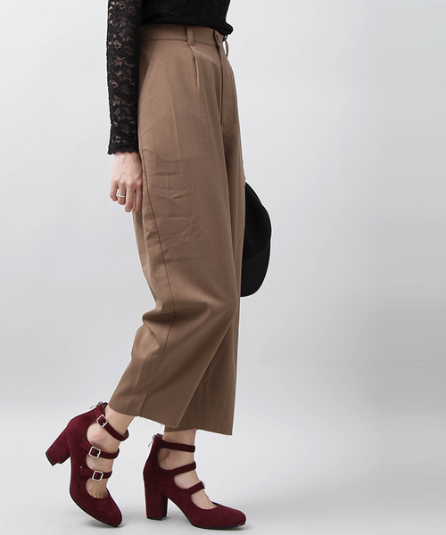 WEGO（ウィゴー）の「DISPARK/カットオフタックパンツ（その他パンツ・レディース・グレー/ピンク/ベージュ・FREE）」の3枚目の写真