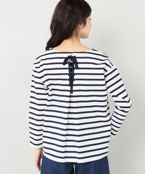 Spick & Span(スピックアンドスパン)の「デラヴェジャージーBACKレースアップ2◆(Tシャツ/カットソー・レディース・ホワイト/ブラック系その他/ホワイト×ネイビー・FREE)」の22枚目の写真