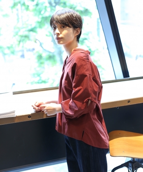 niko and...（ニコアンド）の「CRリボンリボンブラウス（シャツ/ブラウス・レディース・ボルドー/ベージュ/ナチュラル・L/M）」の4枚目の写真