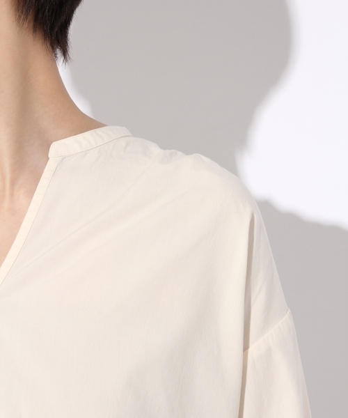 niko and...（ニコアンド）の「CRリボンリボンブラウス（シャツ/ブラウス・レディース・ボルドー/ベージュ/ナチュラル・L/M）」の17枚目の写真