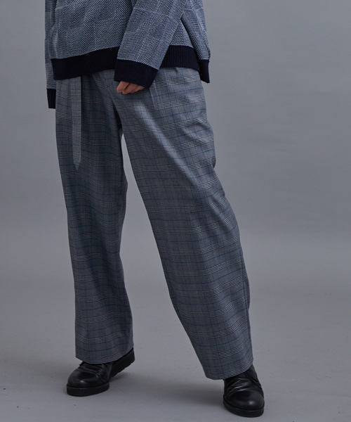 STUDIOUS(ステュディオス)の「ベルテッドワイドスラックス(スラックス・メンズ・グレー/ブラック/ブラウン・1/2)」の2枚目の写真