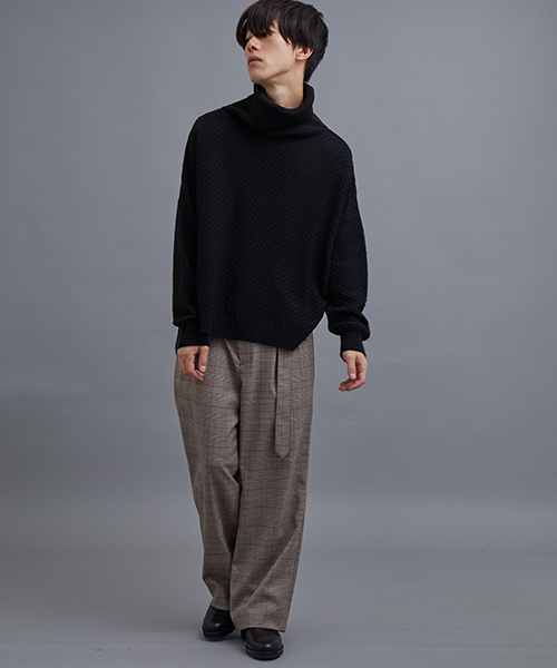 STUDIOUS(ステュディオス)の「ベルテッドワイドスラックス(スラックス・メンズ・グレー/ブラック/ブラウン・1/2)」の21枚目の写真