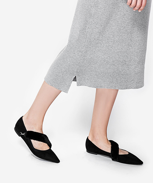 CHARLES & KEITH（チャールズ & キース）の「ファーストラップパンプス / FUR STRAP PUMPS（バレエシューズ・レディース・グレー/ライトブラウン/ブラック・23cm/23.5cm/24.5cm/22.5cm/25cm）」の21枚目の写真