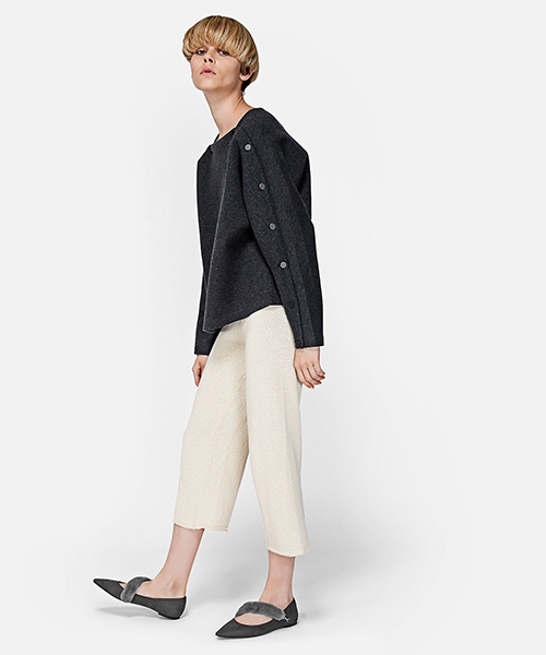 CHARLES & KEITH（チャールズ & キース）の「ファーストラップパンプス / FUR STRAP PUMPS（バレエシューズ・レディース・グレー/ライトブラウン/ブラック・23cm/23.5cm/24.5cm/22.5cm/25cm）」の10枚目の写真