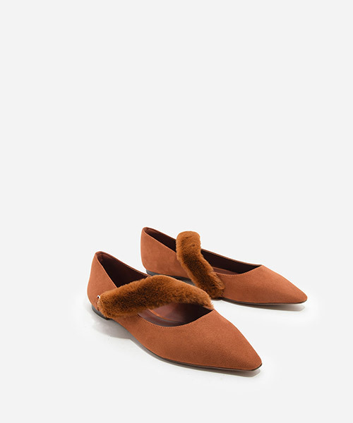 CHARLES & KEITH（チャールズ & キース）の「ファーストラップパンプス / FUR STRAP PUMPS（バレエシューズ・レディース・グレー/ライトブラウン/ブラック・23cm/23.5cm/24.5cm/22.5cm/25cm）」の8枚目の写真