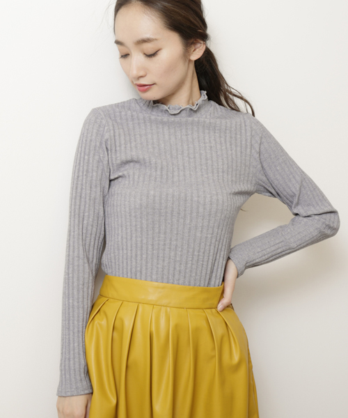 RAY CASSIN（レイカズン）の「ワイドリブ衿メロウプチハイプルオーバー（Tシャツ/カットソー・レディース・オフホワイト/杢グレー/ブラック/キャメル・FREE）」の5枚目の写真