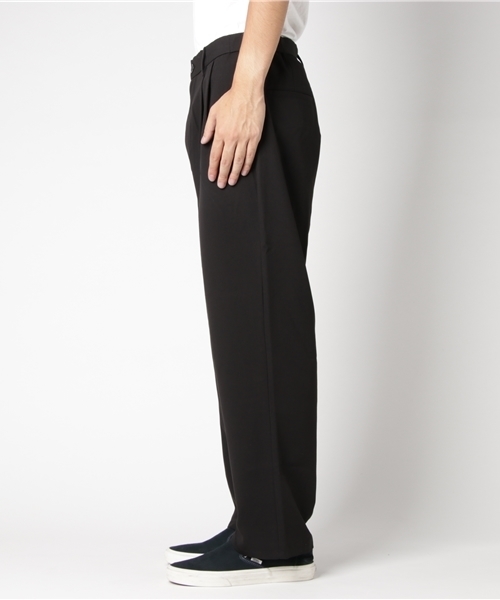 VENCEEXCHANGE（ヴァンスエクスチェンジ）の「T/R/PUワイドタックパンツ               （その他パンツ・メンズ・ブラック/グレー・LARGE/MEDIUM）」の3枚目の写真