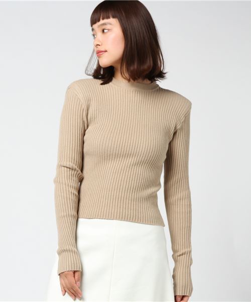 SLY（スライ）の「POWERSHOULDER CROPPED TOPS（ニット/セーター・レディース・ブラック/ベージュ/オレンジ・2/1）」の10枚目の写真