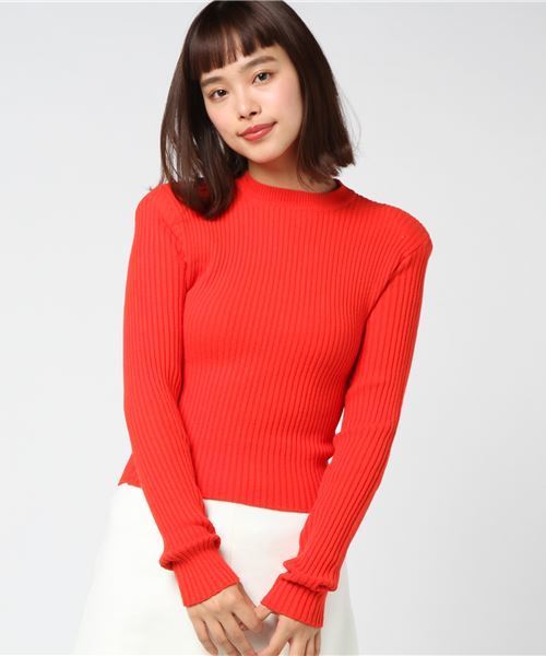 SLY（スライ）の「POWERSHOULDER CROPPED TOPS（ニット/セーター・レディース・ブラック/ベージュ/オレンジ・2/1）」の11枚目の写真