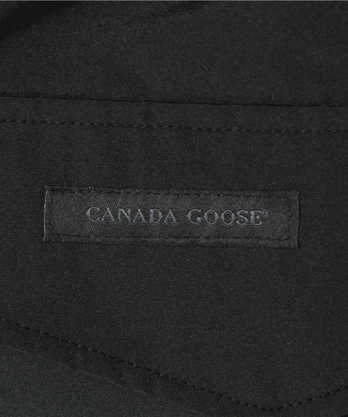BEAUTY&YOUTH UNITED ARROWS（ビューティーアンドユースユナイテッドアローズ）の「＜Canada Goose＞ KAMLOOPS BYSP/ダウンジャケット（ダウンジャケット/コート・メンズ・ブラック/ネイビー・X-SMALL/SMALL/MEDIUM/LARGE）」の8枚目の写真