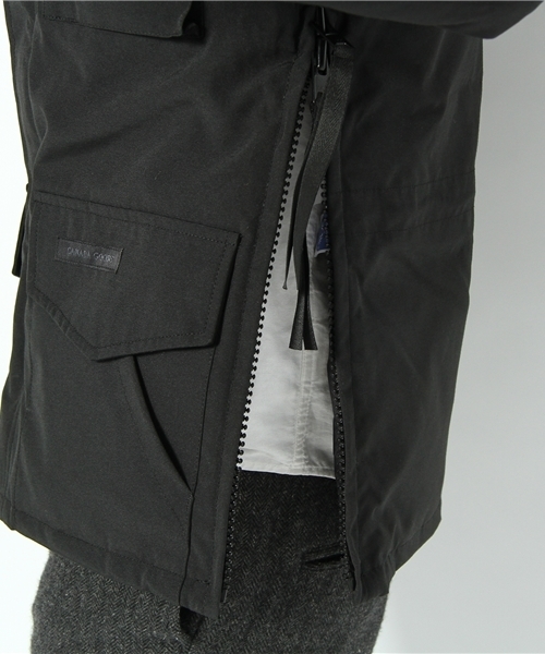 BEAUTY&YOUTH UNITED ARROWS（ビューティーアンドユースユナイテッドアローズ）の「＜Canada Goose＞ KAMLOOPS BYSP/ダウンジャケット（ダウンジャケット/コート・メンズ・ブラック/ネイビー・X-SMALL/SMALL/MEDIUM/LARGE）」の9枚目の写真