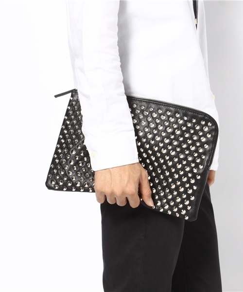 603(ロクマルサン)の「603 スタッズクラッチバック(クラッチバッグ・メンズ・ブラック・FREE)」の4枚目の写真
