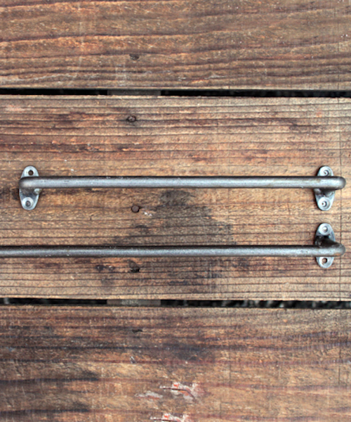 a.depeche(アデペシュ)の「Iron Towel Holder(L)clear / アイアンタオルホルダー。(インテリア雑貨・レディース・アンティークシルバー・FREE)」の2枚目の写真