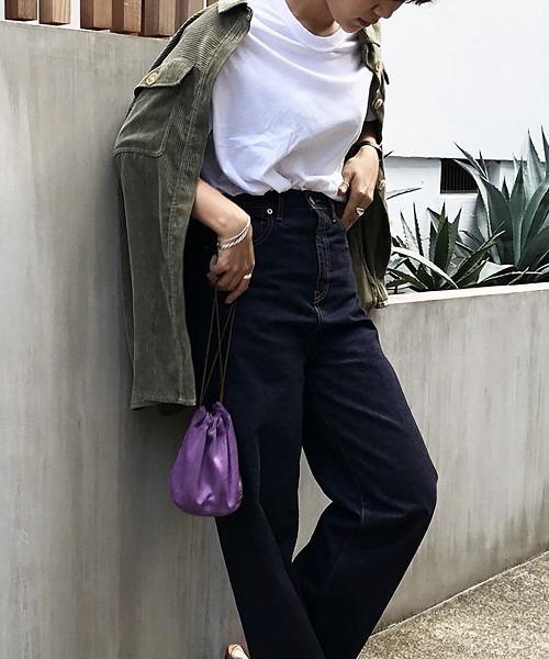 TODAYFUL（トゥデイフル）の「UsefulビッグTシャツ（Tシャツ/カットソー・レディース・ホワイト/ブラック/ベージュ・FREE）」の6枚目の写真