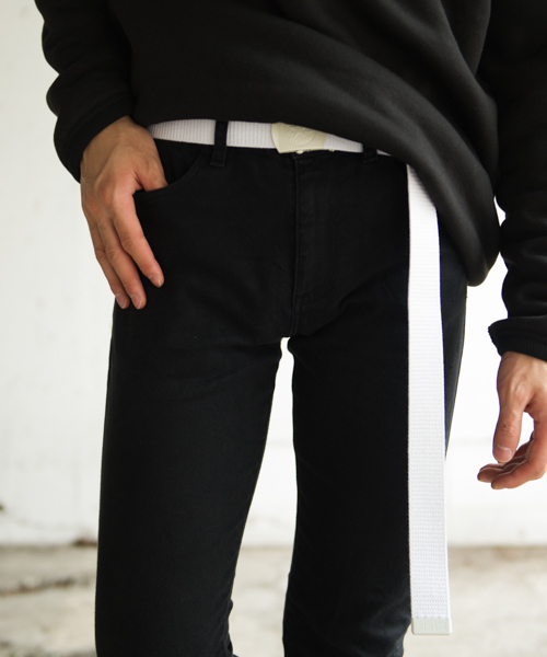 CONVERSE（コンバース）の「【WEB限定】 CONVERSE / コンバース　GIベルト/ガチャロングベルト（ベルト・メンズ・ホワイト/ブラック/イエロー/レッド・FREE）」の6枚目の写真