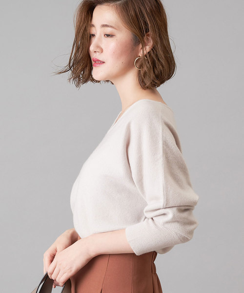 RIVE DROITE（リヴドロワ）の「【洗える】カシミヤVネックドルマンニット（ニット/セーター・レディース・ブラック/ライトベージュ/バイオレット/イエロー・FREE）」の15枚目の写真