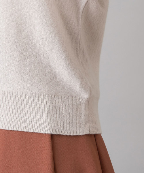 RIVE DROITE（リヴドロワ）の「【洗える】カシミヤVネックドルマンニット（ニット/セーター・レディース・ブラック/ライトベージュ/バイオレット/イエロー・FREE）」の12枚目の写真