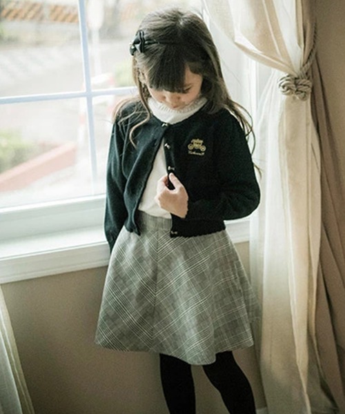 Catherine Cottage（キャサリンコテージ）の「アンティークリボン ボタンカーディガン KIDS（カーディガン/ボレロ・キッズ・ホワイト/ブラック/ネイビー/レッド/サックスブルー/ピンク・100/110/120/130/140）」の8枚目の写真