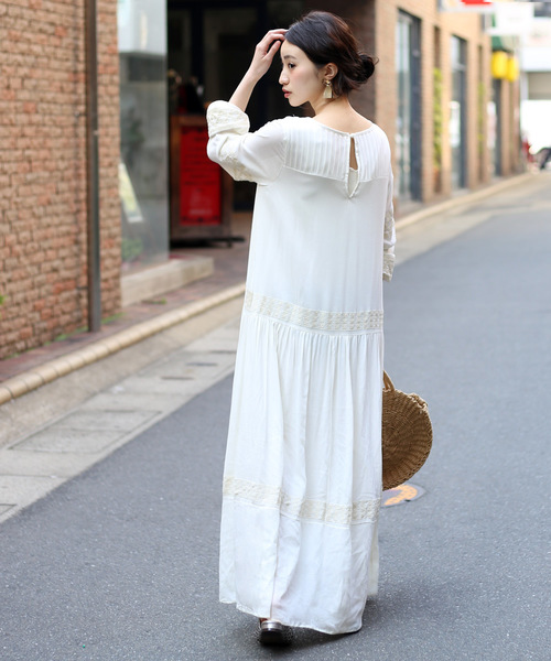 Bou Jeloud（ブージュルード）の「ロング丈が可愛い◆刺繍マキシワンピース（ワンピース・レディース・オフホワイト/レッド/ネイビー・38）」の11枚目の写真