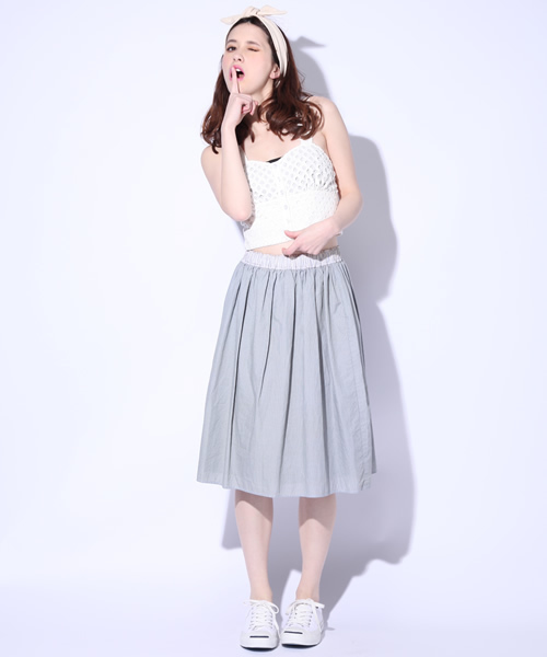 Ray BEAMS（レイビームス）の「○Ray BEAMS / ピンストライプ ギャザースカート（スカート・レディース・グレー/ブルー・0/1）」の2枚目の写真