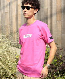 TFW49�i�e�B�[�G�t�_�u�����[�j�́uLOGO T�iT�V���c/�J�b�g�\�[�j�v