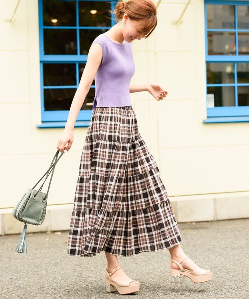 tocco closet（トッコ　クローゼット）の「チェック柄ティアードスカート（スカート・レディース・ブラック/パープル/レッド・M）」の5枚目の写真