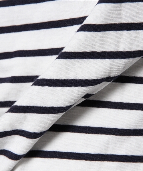 SHIPS（シップス）の「SAVE KHAKI: マリンボーダー TシャツT（Tシャツ/カットソー・メンズ・ネイビー/レッド/コバルトブルー/ダークブルー/オフホワイト/チャコールグレー・SMALL/LARGE/MEDIUM）」の12枚目の写真