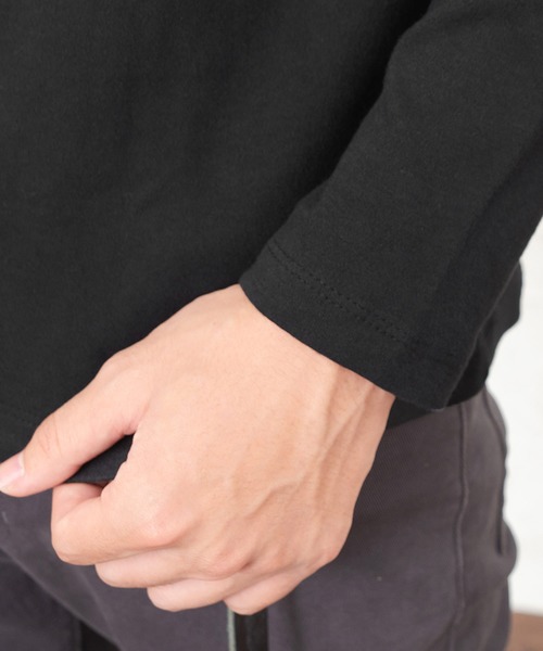 MinoriTY（マイノリティ）の「【MinoriTY】首周りが選べるあったかインナー 長袖ロンT メンズ 秋服 冬服 春服（Tシャツ/カットソー・メンズ・ホワイト/ブラック/ホワイト系その他/ブラック系その他/グレー系その他/チャコール/ベージュ/ベージュ系その他/杢グレー/グレー系その他2・M/L/XL）」の21枚目の写真