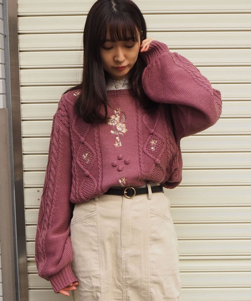 tiptop（ティップトップ）の「花刺繍ケーブルニットプルオーバー（ニット/セーター・レディース・アイボリー/ブラウン/ベージュ/スモークピンク・FREE）」の4枚目の写真