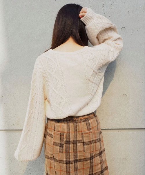 tiptop（ティップトップ）の「花刺繍ケーブルニットプルオーバー（ニット/セーター・レディース・アイボリー/ブラウン/ベージュ/スモークピンク・FREE）」の7枚目の写真