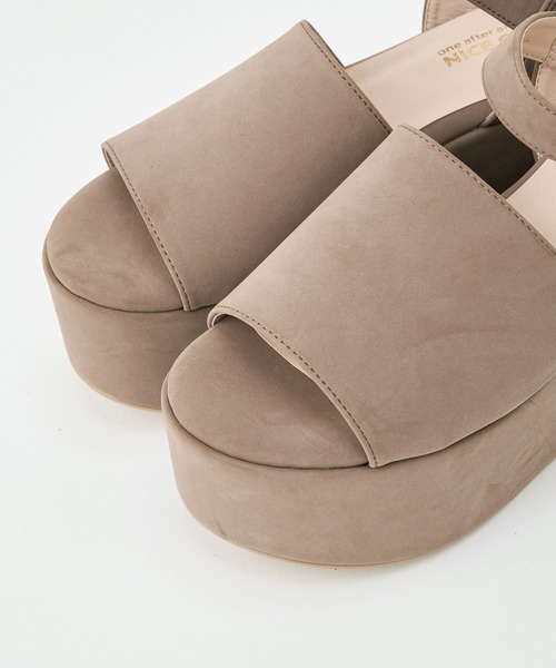 one after another NICE CLAUP（ワンアフターアナザーナイスクラップ）の「厚底ヒールサンダル（サンダル・レディース・カーキ/ピンク/モカ・SMALL/MEDIUM/LARGE）」の5枚目の写真