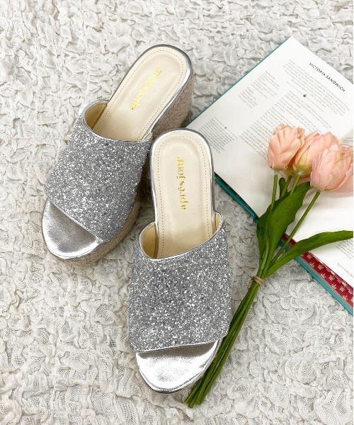 apres jour（アプレジュール）の「キラキラ厚底サンダル【ZOZOTOWN限定アイテム】（サンダル・レディース・ブラック/シルバー/ゴールド・MEDIUM/LARGE/SMALL/X-LARGE）」の7枚目の写真