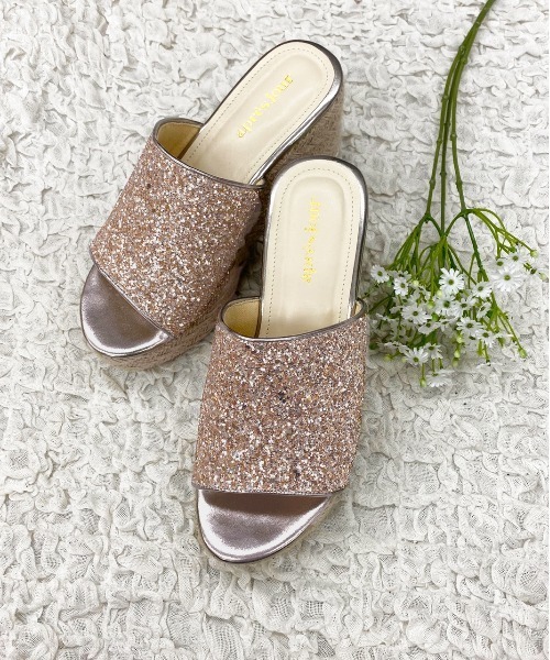 apres jour（アプレジュール）の「キラキラ厚底サンダル【ZOZOTOWN限定アイテム】（サンダル・レディース・ブラック/シルバー/ゴールド・MEDIUM/LARGE/SMALL/X-LARGE）」の9枚目の写真