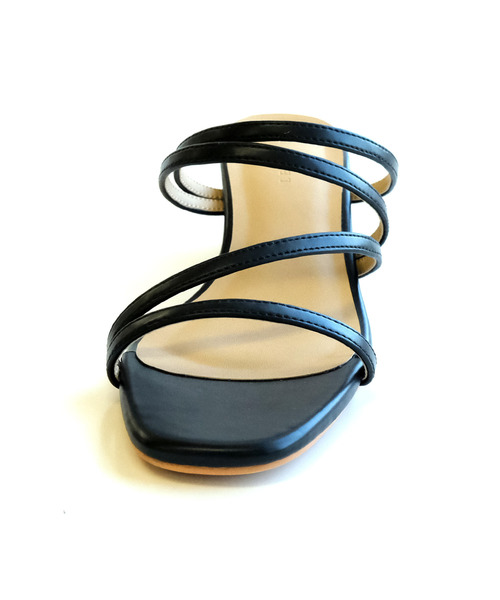 AmiAmi（アミアミ）の「メニーストラップミュールサンダル（サンダル・レディース・ブラック/ベージュ/グリーン/アイボリー/キャメル/シルバー/ゴールド/パイソン・LL/S/M/L）」の14枚目の写真